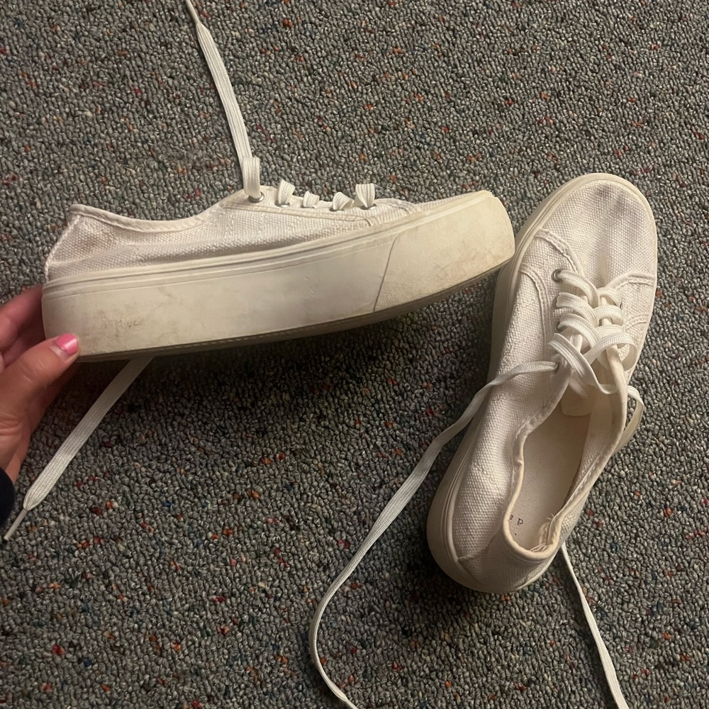 💃white platform sneakers